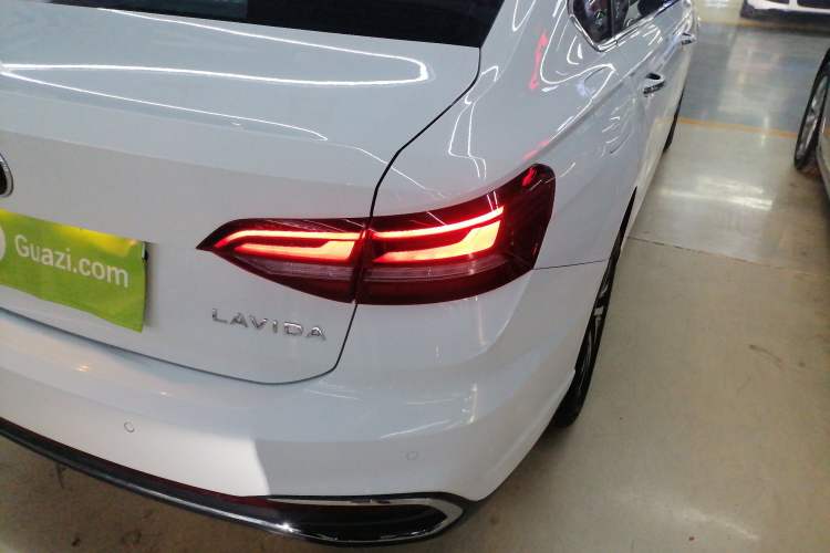 Used Volkswagen Lavida 2023 1.5L Automatic 5 Million Edition
