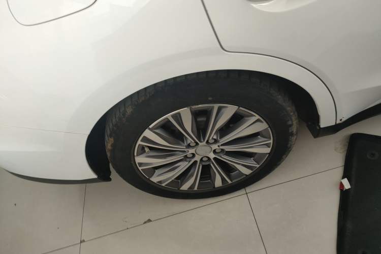 Used Hongqi E-QM5 2023 620km PLUS
