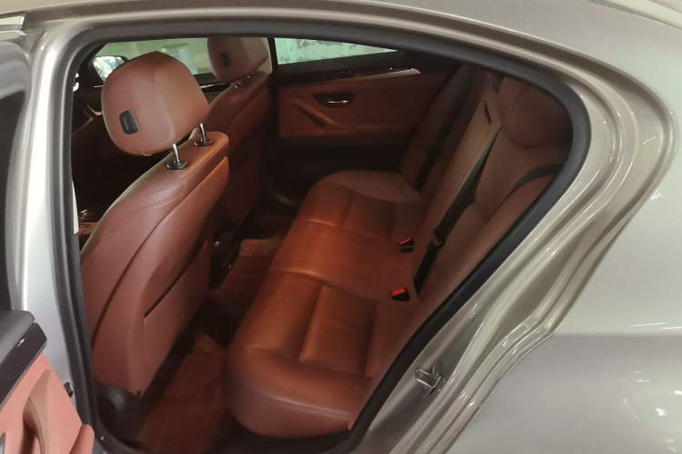 Used BMW 5 Series 2015 520i Elegant Edition