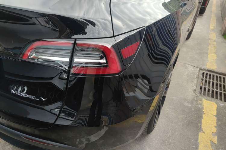 Used Tesla Model Y 2023 Rear-Wheel-Drive Version