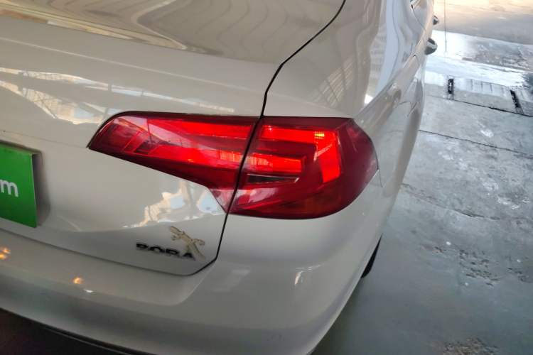 Used Volkswagen Bora 2017 1.6L Automatic Fashion Model