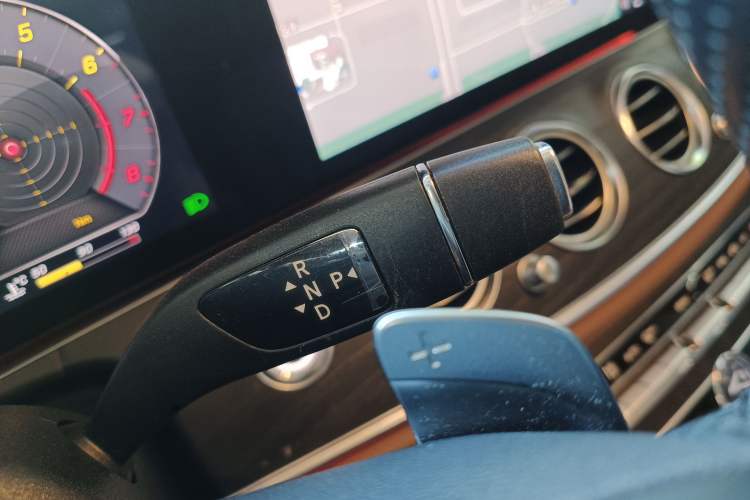 Used Mercedes-Benz E-Class 2020 E 300 L Sporty and Stylish Model
