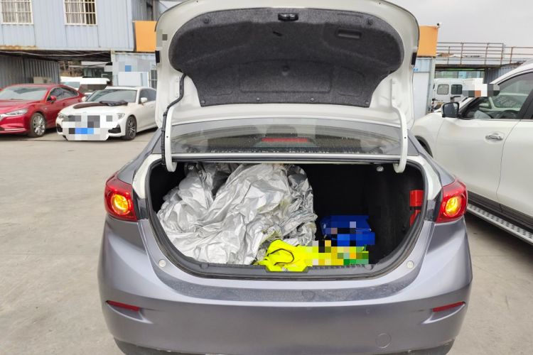 Used Mazda Mazda 3 Axela 2017 Sedan 1.5L Automatic Luxury Model Emission Standard China V