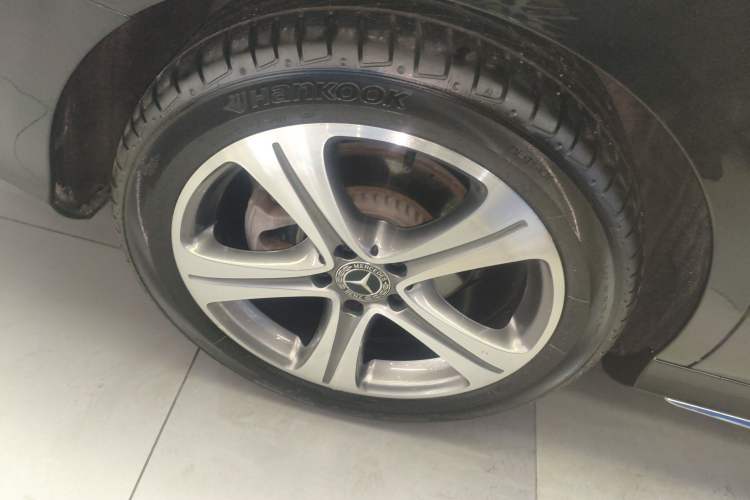 Used Mercedes-Benz E-Class 2018 Facelift E 200 L Sport Edition
