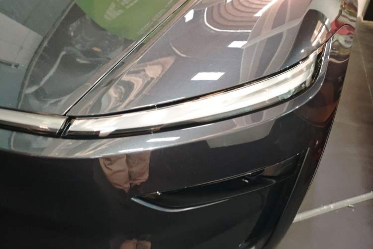 Used Tesla Model Y 2025 Rear-Wheel-Drive Version
