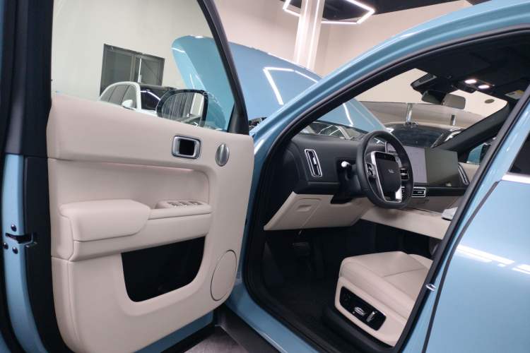 Used Li Auto L8 2024 Max
