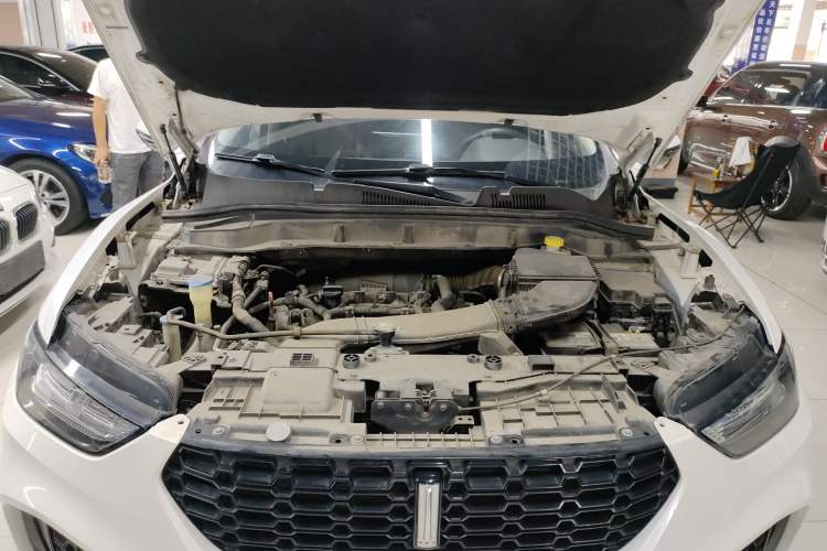 Used Wey VV5 2017 2.0T Ultra-Luxury Version
