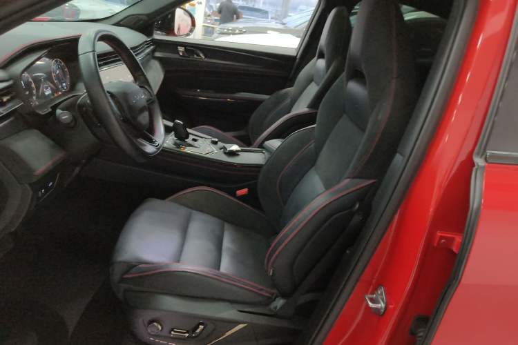 Used Lynk & Co 05 2020 2.0TD Four-Wheel Drive HypeHalo