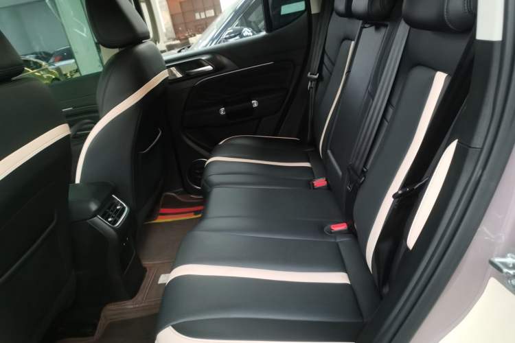 Used Tank 300 2021 City Edition 2.0T—Truly Stylish
