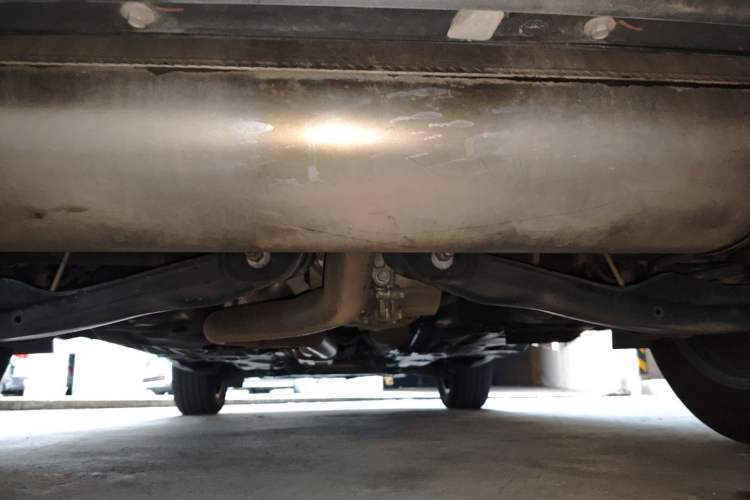 Used Jeep Cherokee 2019 2.0T Four-Wheel Drive Explorer Edition China VI Emission Standard
