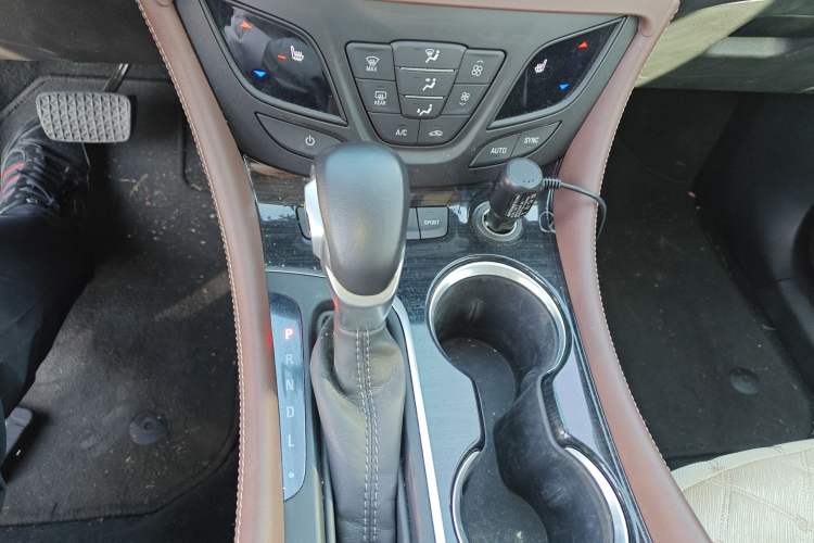 Used Buick Envision 2020 28T Four-Wheel Drive Elite Version