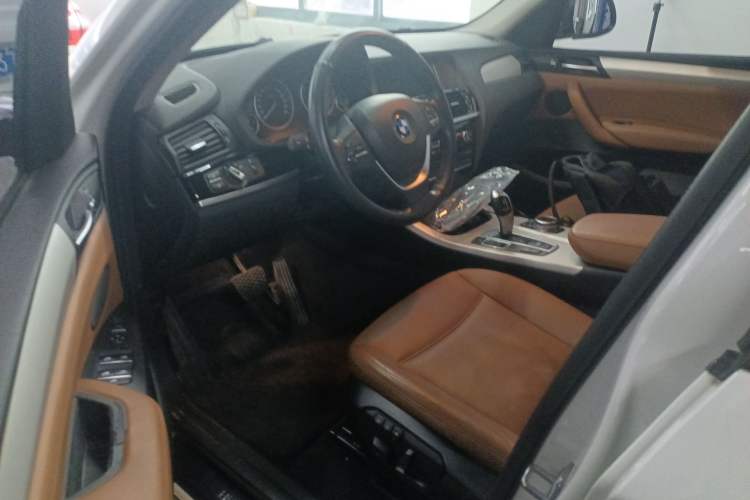 Used BMW X3 2014 xDrive28i Leading Model