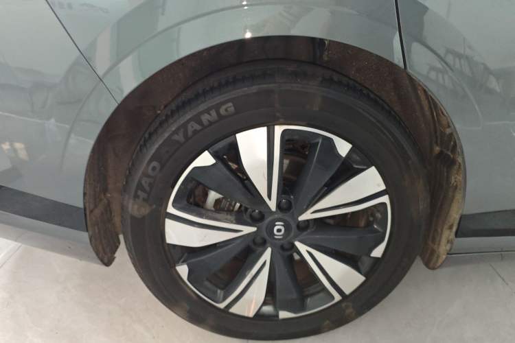 Used  A07 2025 All-Electric "Real Bargain" 525 Luxury Model
