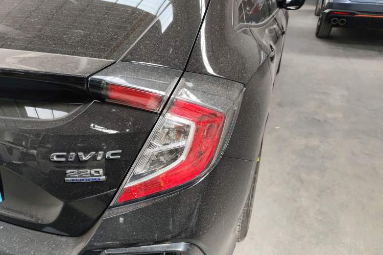 Used Honda Civic 2021 HATCHBACK 220TURBO CVT Trendy Cool Edition
