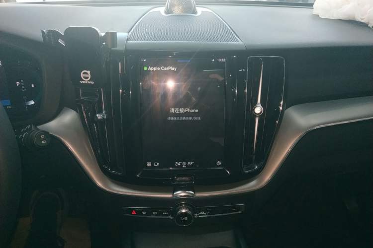 Used Volvo XC60 2023 B5 4x4 Smart Luxury Edition
