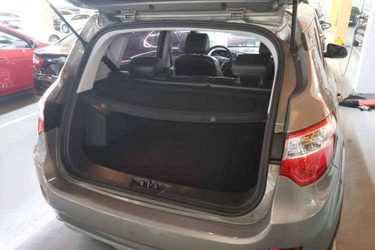 Used Changan CS35 2014 1.6L Manual Luxury Model China IV Standard
