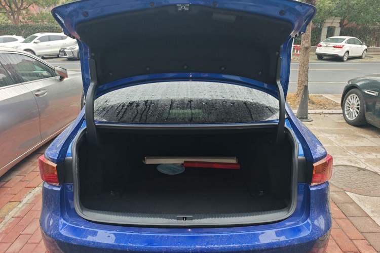 Used Lexus IS 2017 300 F SPORT Edition
