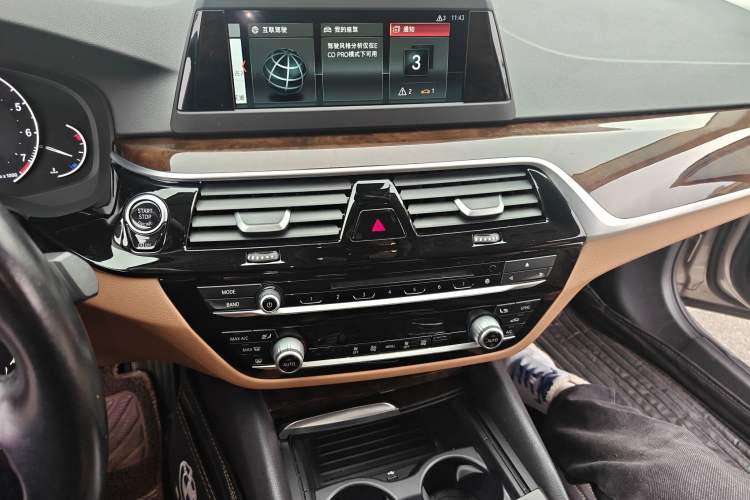 Used BMW 5 Series 2018 528Li Launch Special Edition
