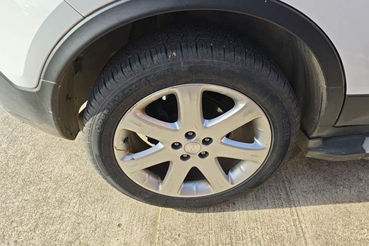 Used Buick Encore 2015 1.4T Automatic Two-Wheel Drive Urban Elite Version
