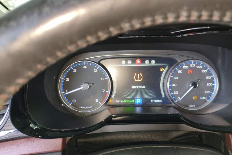 Used GAC Trumpchi GS8 2017 320T Two-Wheel Drive Luxury Smart Connectivity Version (7 Seats)
