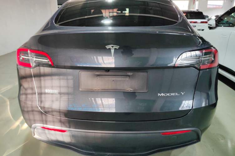 Used Tesla Model Y 2024 Long-Range All-Wheel-Drive Version
