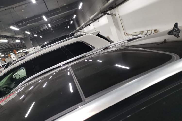 Used Volkswagen T-ROC 2018 280TSI DSG Two-Wheel Drive Advanced Version China V Emission Standard
