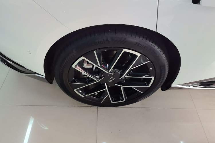 Used  06 2025 Ultra Pure Electric Edition