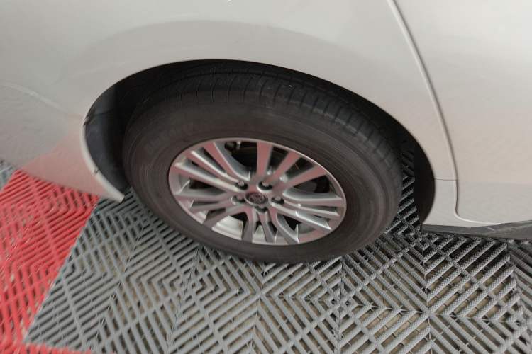 Used Toyota Sienna 2021 2.5L Hybrid Luxury Edition
