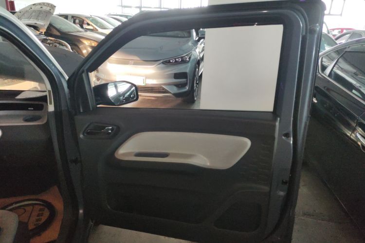 Used Wuling Hongguang MINIEV 2022 Macaron Premium Model – Lithium Iron Phosphate
