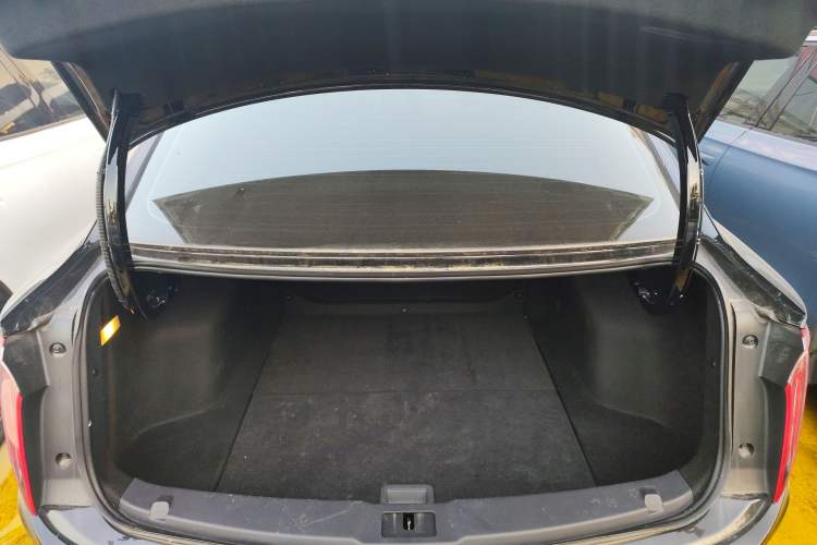 Used Hongqi E-QM5 2023 Revised Version Basic Travel Edition
