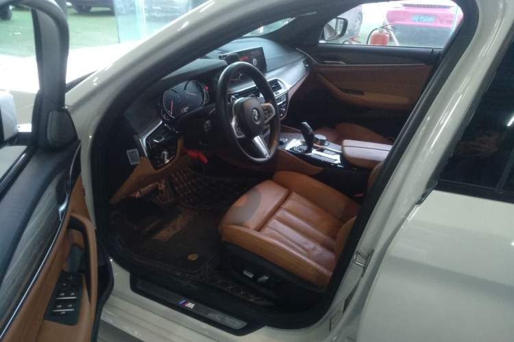 Used BMW 5 Series 2018 530i M Sport Package
