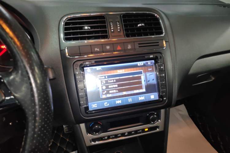 Used Volkswagen Polo 2014 1.6L Cross Polo Automatic