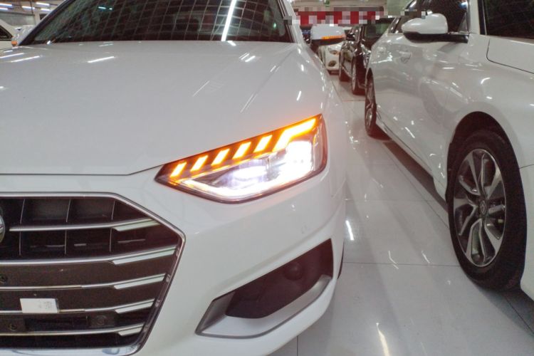 Used Audi A4L 2022 40 TFSI Stylish and Elegant Edition
