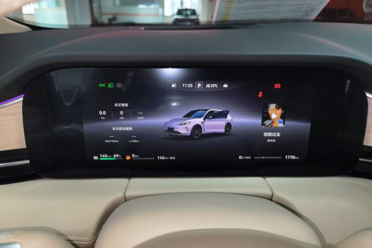 Used Hima AITO M5 2025 Extended-Range Ultra All-Wheel-Drive Version