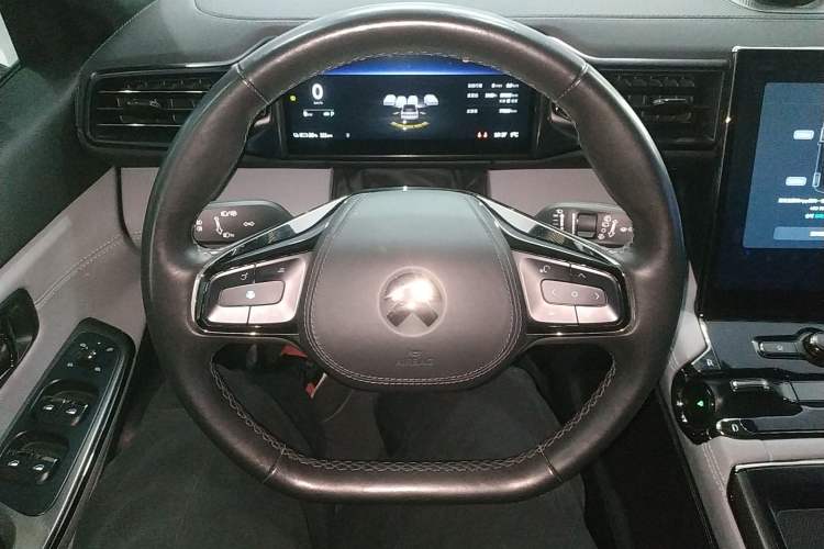 Used Nio ES8 2022 75 kWh Six-Seater Version
