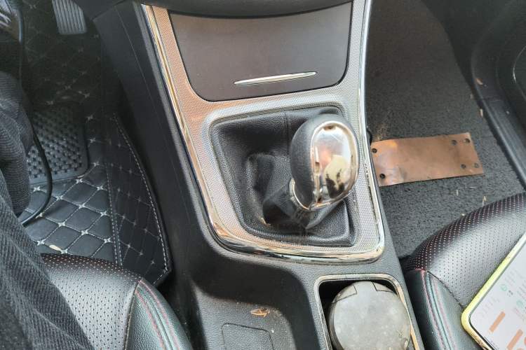 Used Baojun 560 2015 1.8L Manual Luxury Model