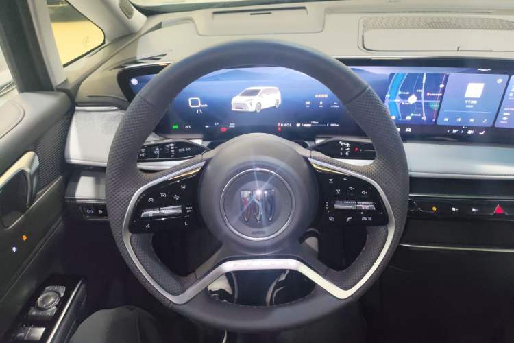 Used Buick GL8 2025 Lu Zun Deluxe Edition
