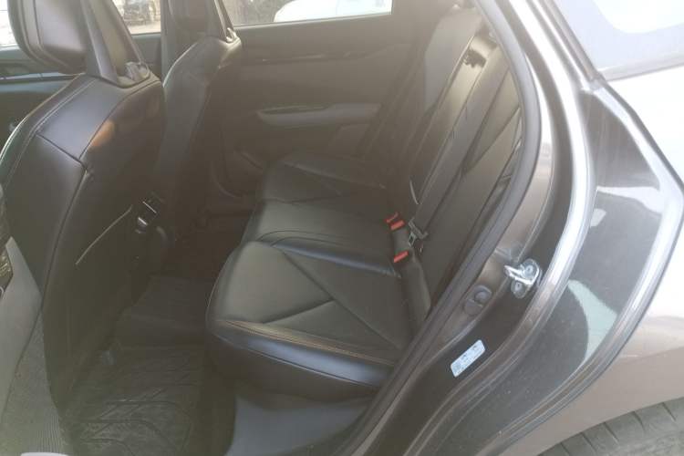 Used Changan UNI-V 2022 1.5T Prestige Version
