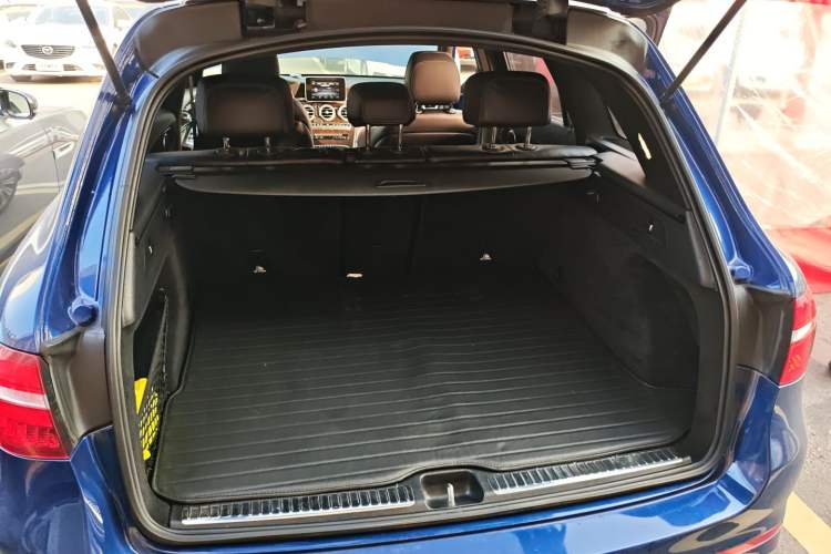 Used Mercedes-Benz GLC 2019 GLC 260 L 4MATIC Dynamic Model
