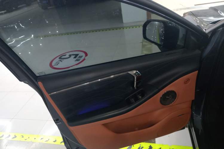 Used AION V 2024 Aion Tyrannosaurus 650 LiDAR Edition