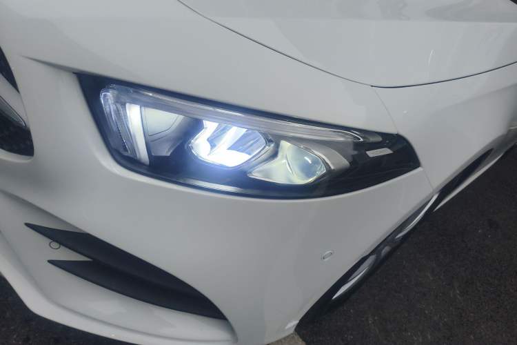 Used Mercedes-Benz A-Class 2022 Restyled A 200 L Sport Sedan Fashion Version
