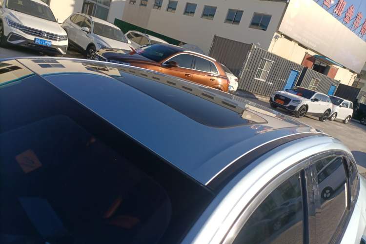 Used  L6 2025 EM-i 140km Starship Edition
