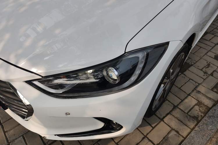 Used Hyundai Elantra 2016 1.6L Automatic ZhiXuan · Luxury Version