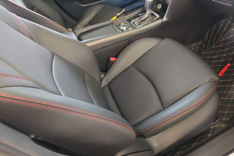 Used Mazda Mazda 3 Axela 2019 Cloud-Controlled Sedan 1.5L Automatic Luxury Model China VI Standard
