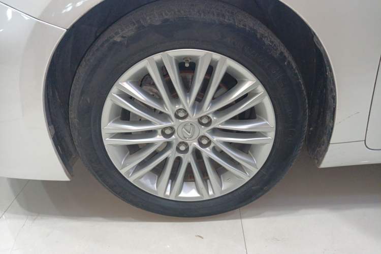 Used Lexus ES 2016 200 Midnight Special Limited Edition
