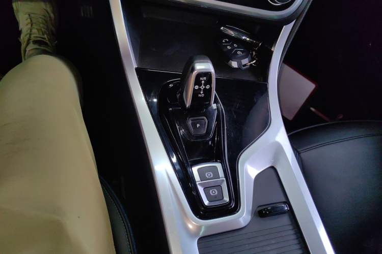 Used Lynk & Co 01 2017 2.0T Two-Wheel Drive Zhaopu Version
