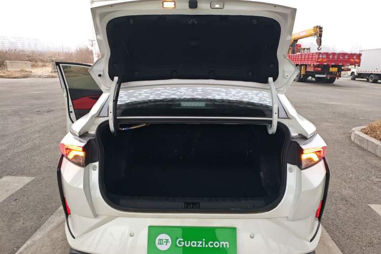 Used Dongfeng Aeolus Yixuan 2021 230T Automatic Chasing Shadow Edition