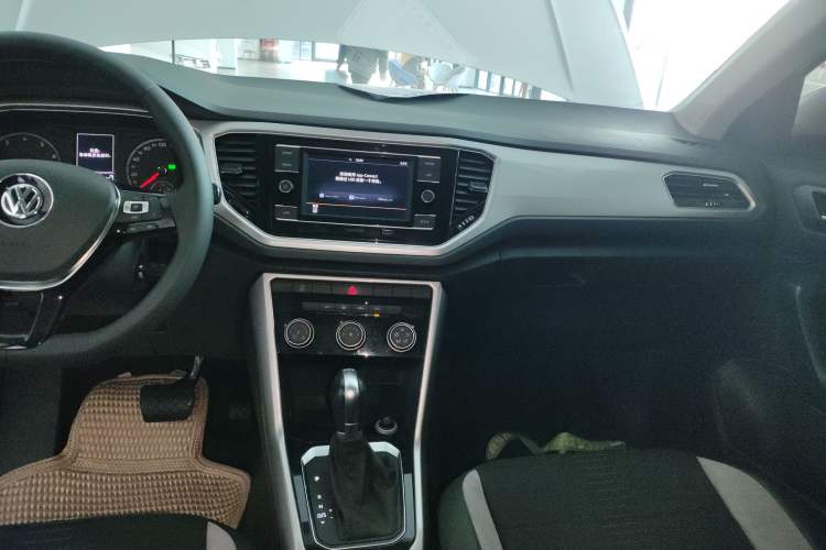 Used Volkswagen T-ROC 2020 230TSI DSG Two-Wheel Drive Advanced Version
