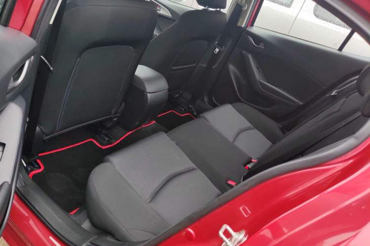 Used Mazda Mazda 3 Axela 2017 Sedan 1.5L Automatic Comfort Model Emission Standard China V
