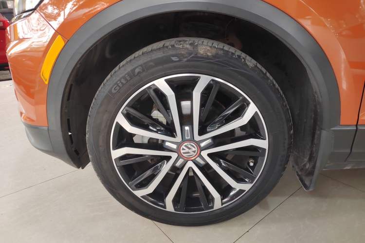 Used Volkswagen T-ROC 2018 280TSI DSG Two-Wheel-Drive Comfort Version China V Standard
